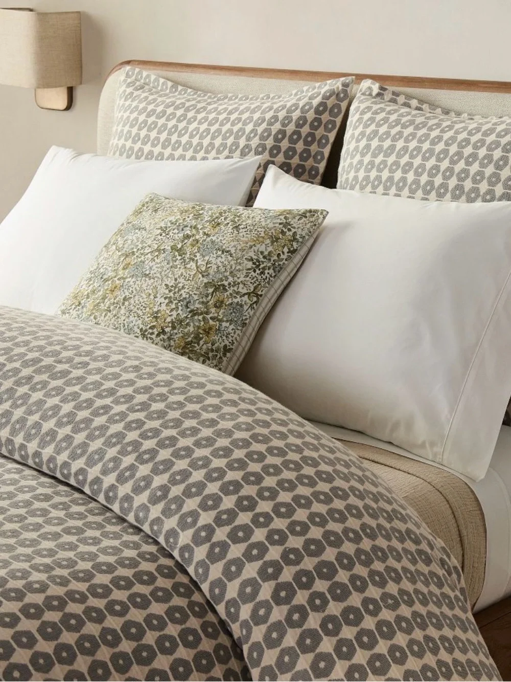 West Elm Honeycomb Woven Duvet Cover Full/Queen Cotton Linen Grey Sand.